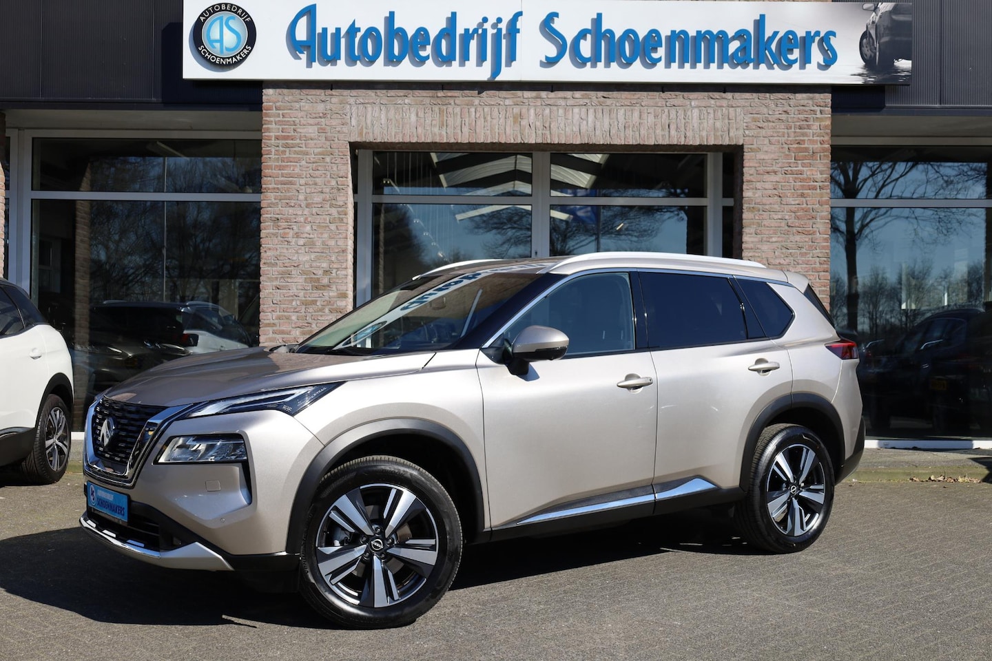 Nissan X-Trail - 1.5 Tekna Plus 7-Pers. PRO-PILOT LEER 2xMEMORY HUD ACC 360-CAMERA RUIT/STUUR/4xSTOELVERWAR - AutoWereld.nl