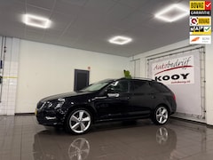Skoda Octavia Combi - 1.5 TSI Greentech Ambition Business * Automaat / Carplay / Trekhaak / NL Auto