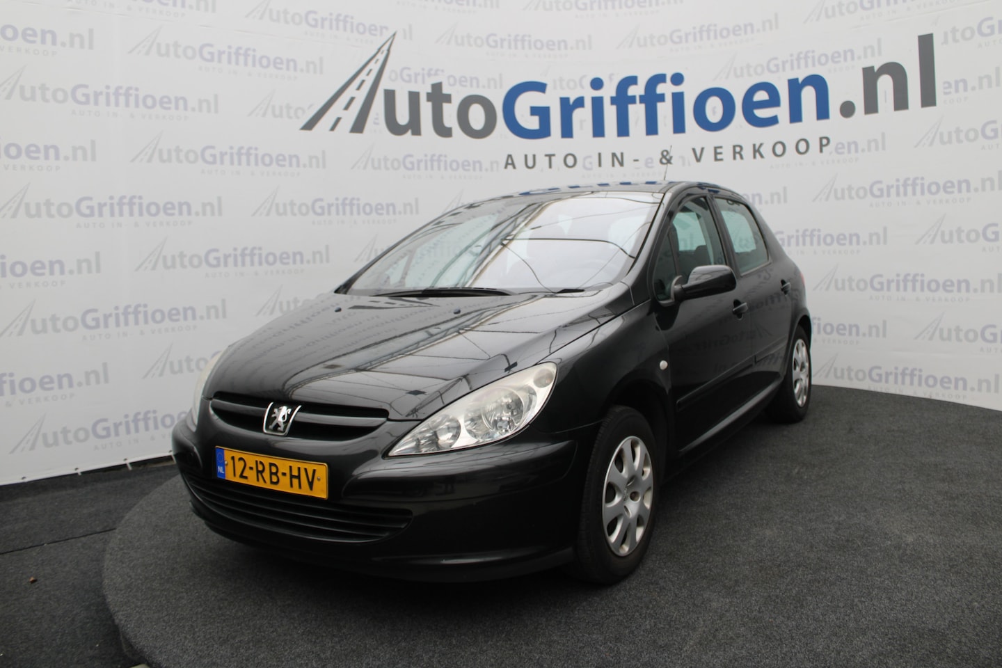 Peugeot 307 - 1.4-16V XS Premium nette 5-deurs met trekhaak - AutoWereld.nl