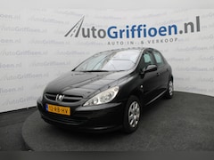Peugeot 307 - 1.4-16V XS Premium nette 5-deurs met trekhaak