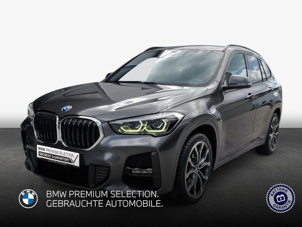 BMW X1 - xDrive25e M-SPORT ** LED, NAVI+, HALF-LEDER, HiFi, TREKH, HuD, 19-inch LMV, ** 1e EIG - UN - AutoWereld.nl