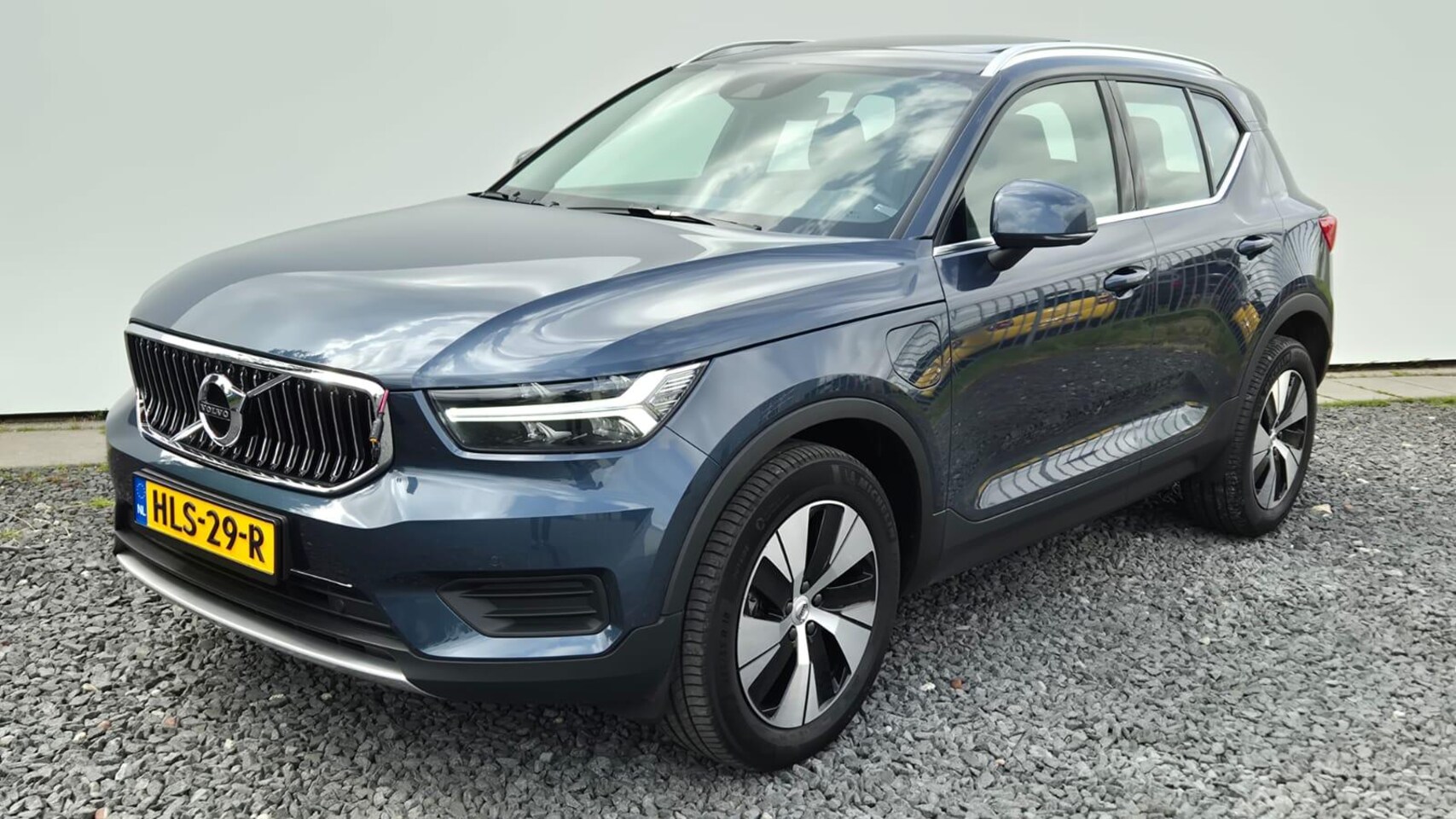 Volvo XC40 - 1.5 T4 Recharge Inscription Panorama dak - Park Assist Pack - Winter Pack - Voorruit verwa - AutoWereld.nl