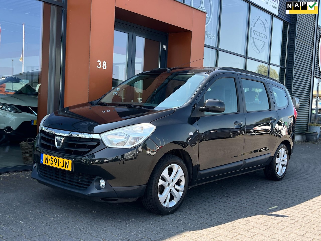 Dacia Lodgy - 1.2 TCe 7p.|Navi|BT|Stoelverw|Airco|Isofix|Limit - AutoWereld.nl