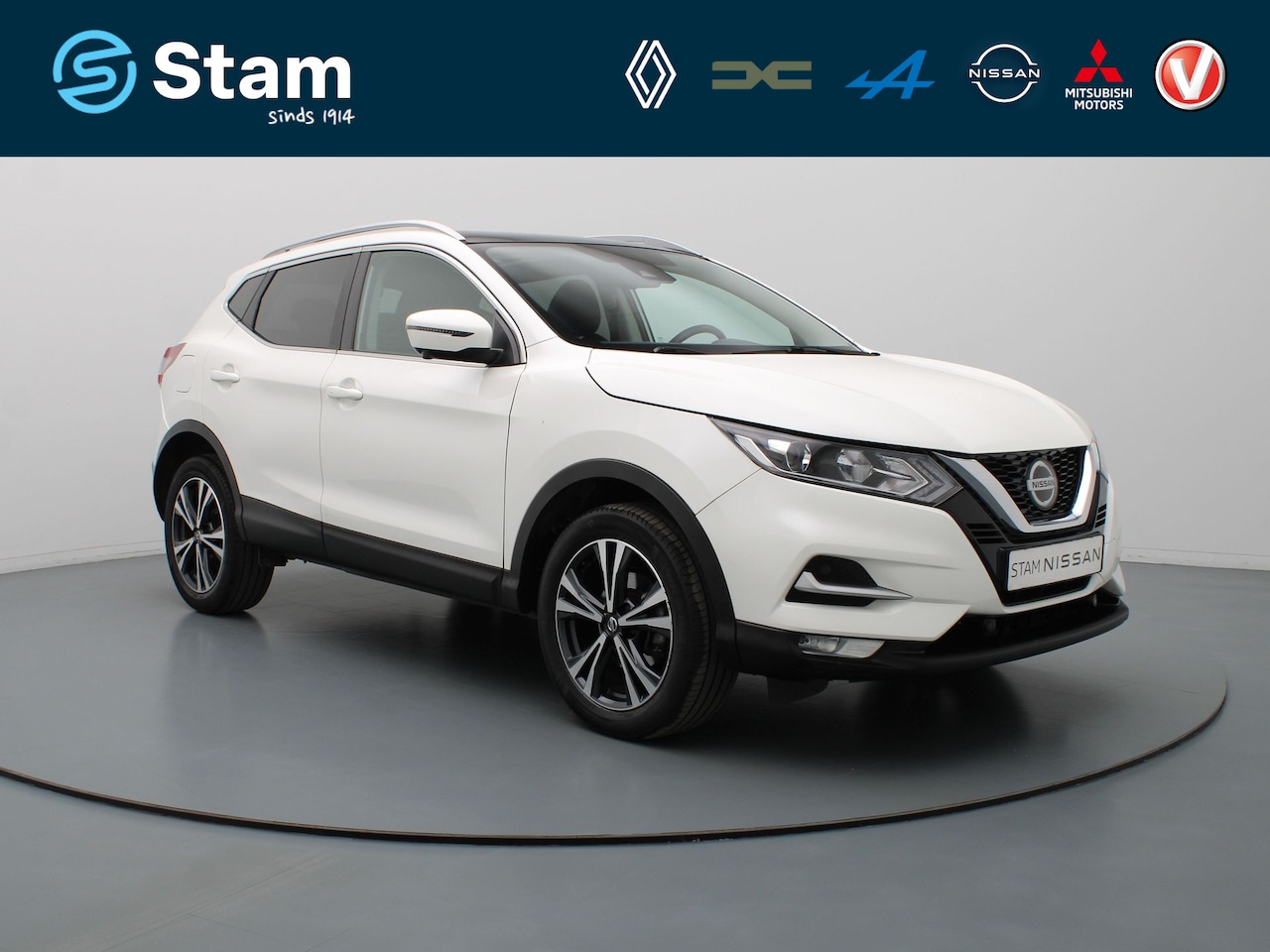 Nissan Qashqai - 140pk DIG-T N-Connecta 360° Camera | Climate | Navi | Parksens. v+a | Panoramadak - AutoWereld.nl