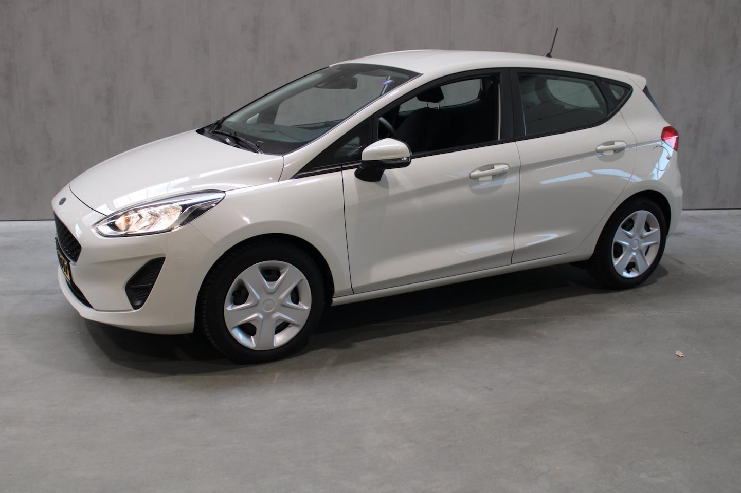 Ford Fiesta - 1.1 Trend Rijklaar 12 maanden bovag garantie - AutoWereld.nl