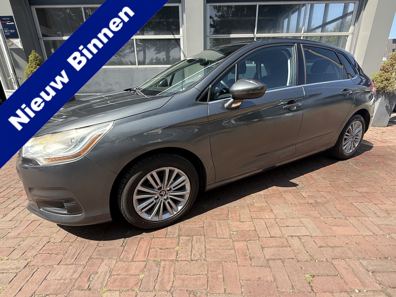 Citroën C4 - 1.4 VTi Ligne Business Navi,Trekhaak,Pdc,Clima Bj 2012 Apk 08-2026 - AutoWereld.nl
