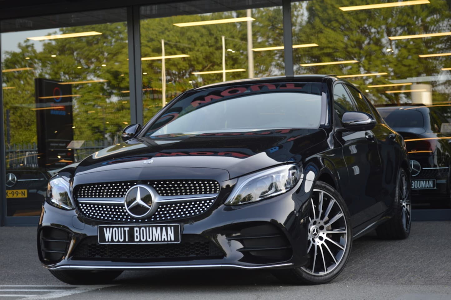 Mercedes-Benz C-klasse - 180 AMG Led Panorama Leder Virtual Sfeer Camera 360 Keyless Pdc - AutoWereld.nl