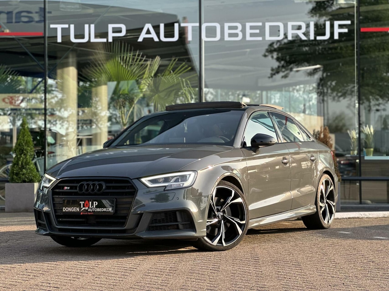 Audi S3 - 2.0 TFSI KEYLESS PANO CRUISE MET BELGISCHE PAPIEREN! - AutoWereld.nl