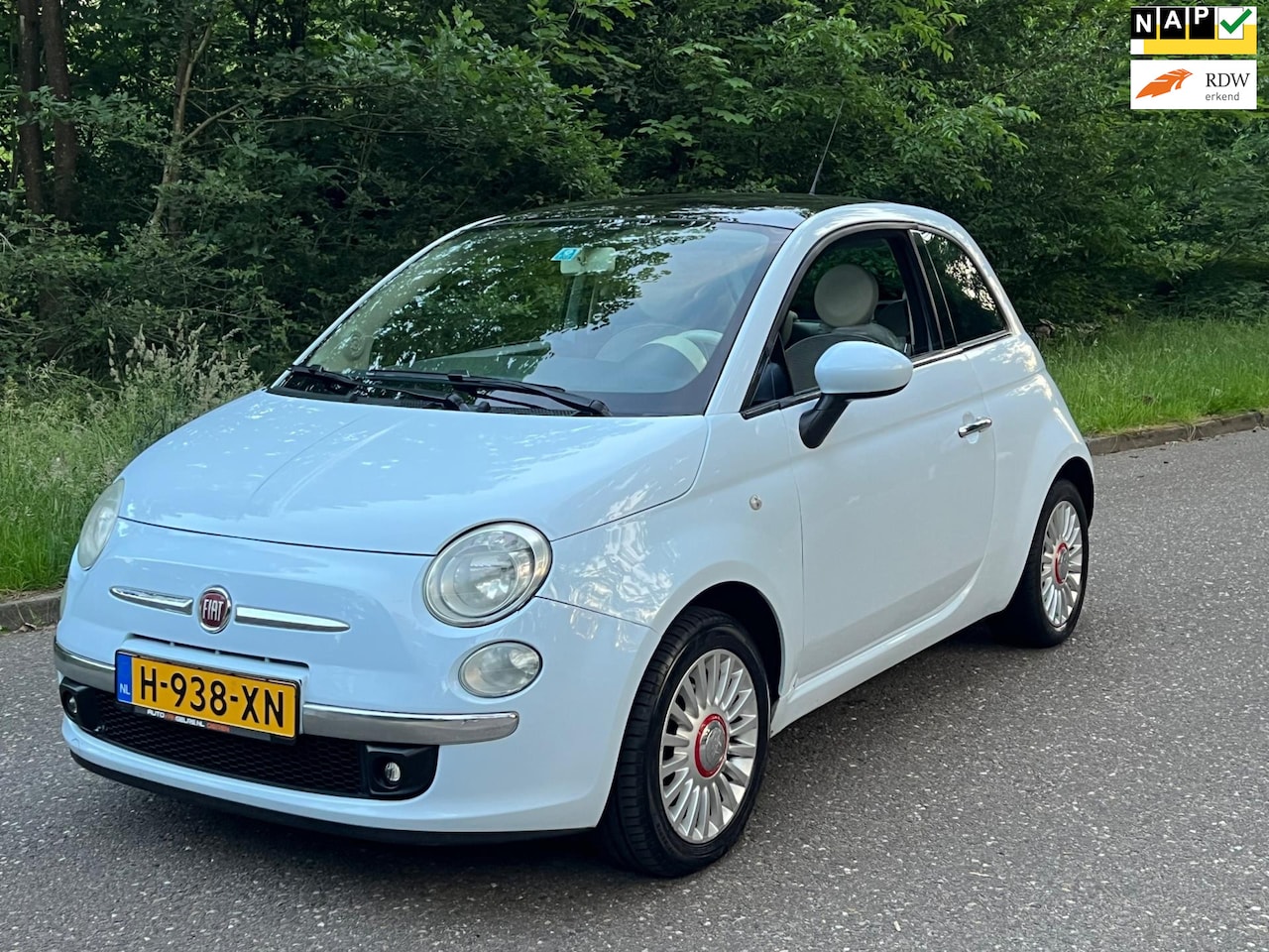 Fiat 500 - 1.4-16V Lounge Pano Smurfblauw 100pk 2009 6 versnelling - AutoWereld.nl