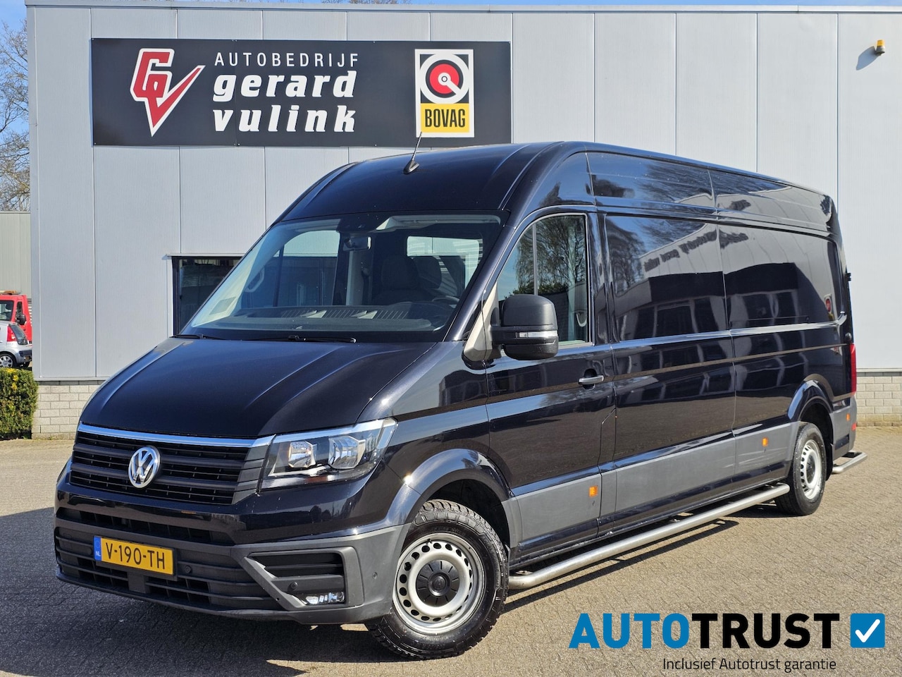 Volkswagen Crafter - 2.0 TDI AUTOMAAT L4H3 Highline NAV CRUISE CAMERA - AutoWereld.nl