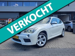 BMW X1 - SDrive20i High Executive | AUTOMAAT | 1e eigenaar | Met o.a. climate, cruise control, pano