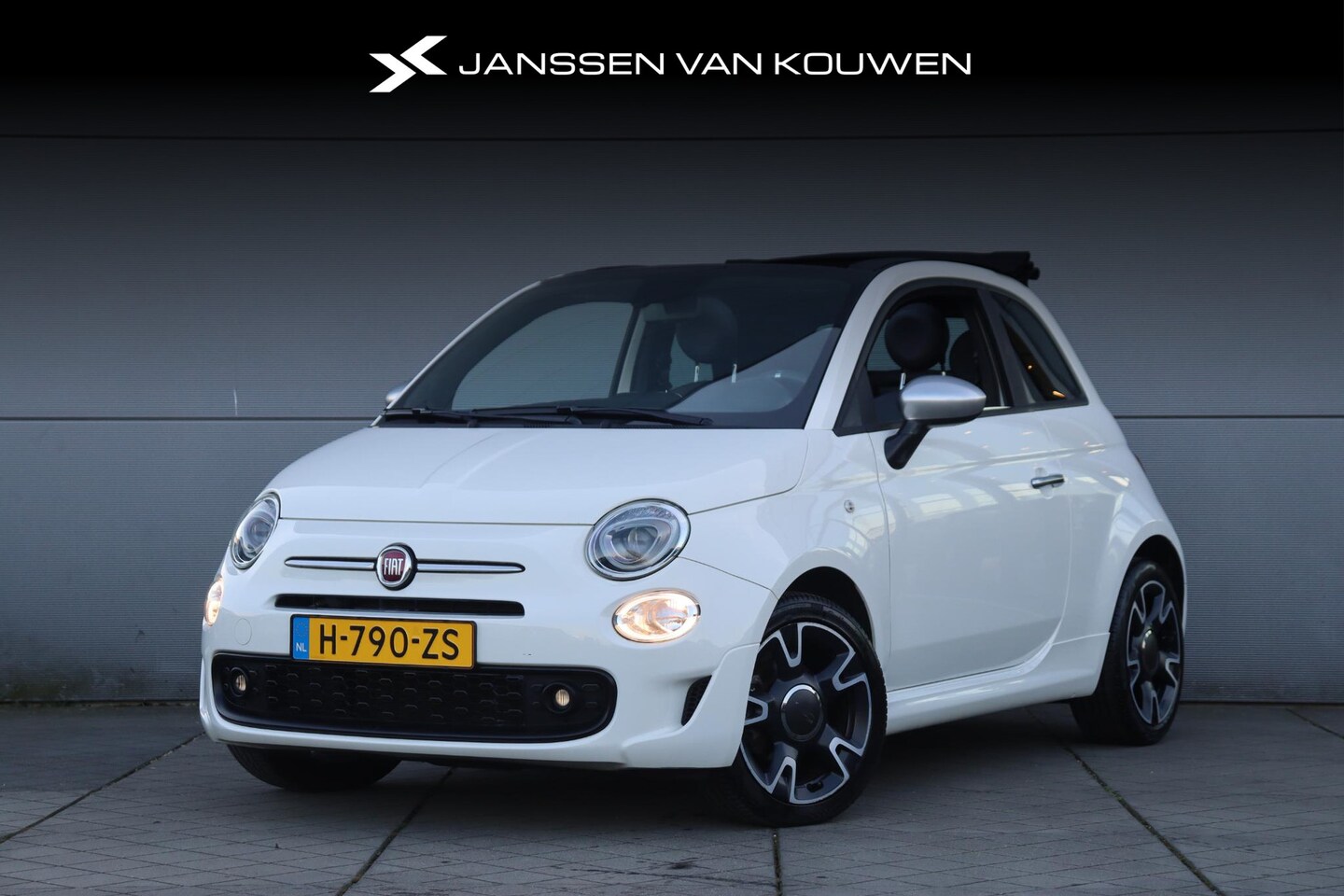Fiat 500 C - 1.0 Hybrid Rockstar / Cabrio / Navigatie / Climate / 16'' velgen - AutoWereld.nl