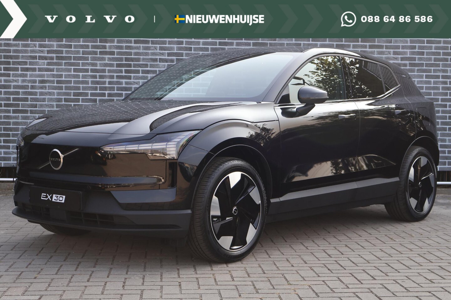 Volvo EX30 - Single Motor Extended Range Plus 69 kWh | Extra getint glas | Adaptieve cruise control | S - AutoWereld.nl