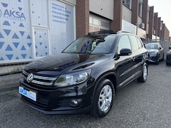 Volkswagen Tiguan - 1.4 TSI 150pk ACT DSG Pano Alcantara Trekhaak PDC