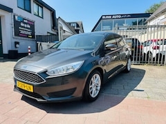 Ford Focus - 1.0 Titanium Edition Airco N.A.P Garantie