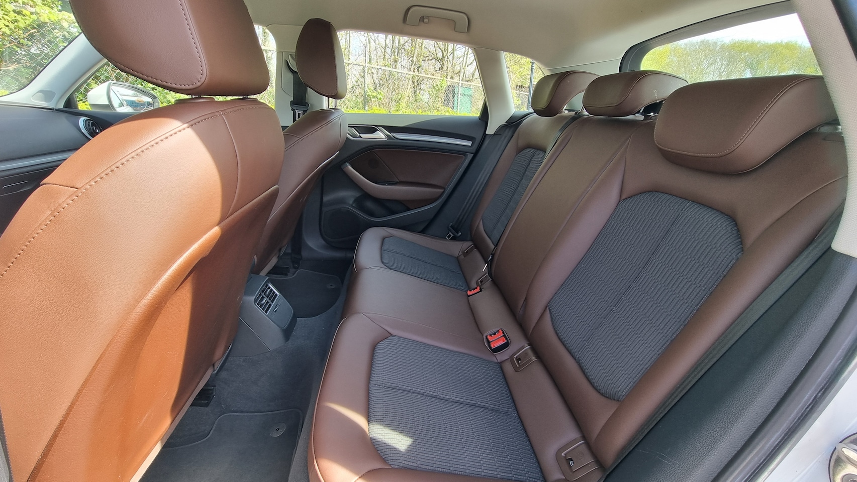 Audi A3 Sportback - 1.4 TFSI CoD Ambition Pro Line - AutoWereld.nl