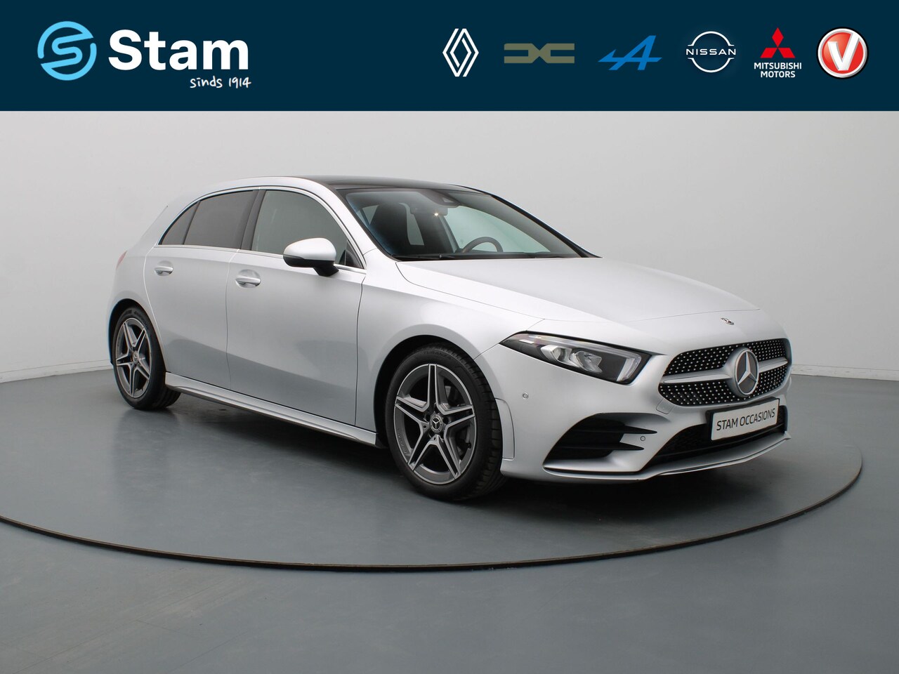 Mercedes-Benz A-klasse - 180 Business Solution AMG Camera | Cruise | Navi | Parkeersens. v+a | Panoramadak - AutoWereld.nl