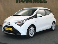 Toyota Aygo - 1.0 VVT-i x-play - ORIGINEEL NEDERLANDSE AUTO - AIRCO - ACHTERUITRIJCAMERA - BLUETOOTH TEL