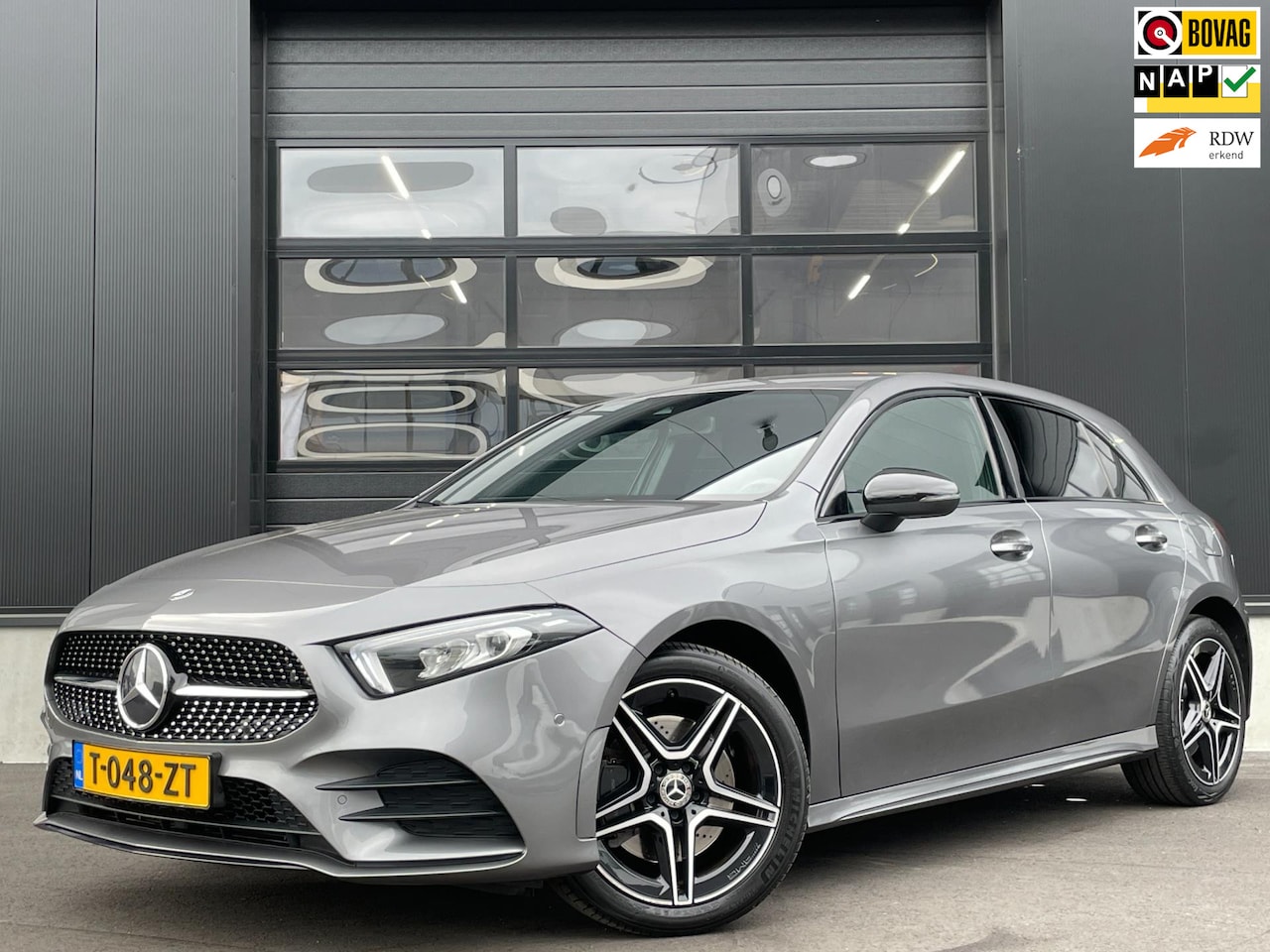 Mercedes-Benz A-klasse - 250 e |AMG Limited|KUIPSTOELEN|CAMERA|VIRTUAL|LED|LEDER| - AutoWereld.nl