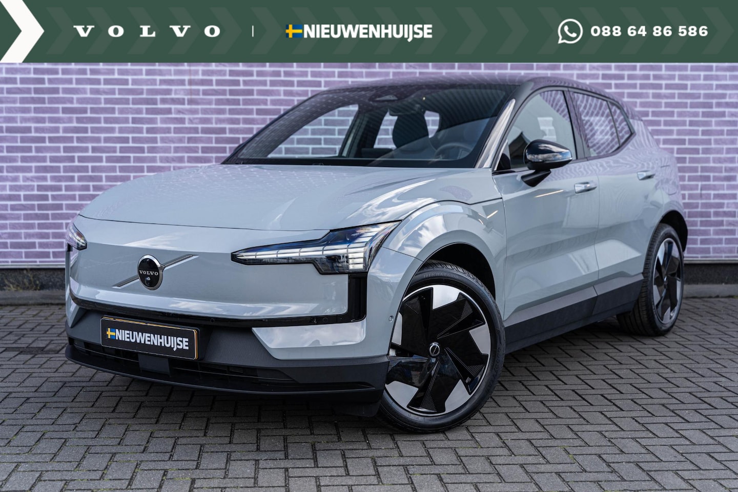 Volvo EX30 - Twin Motor Performance Ultra AWD | Panoramadak | Trekhaak | 360 Camera | Elektr. stoelvers - AutoWereld.nl