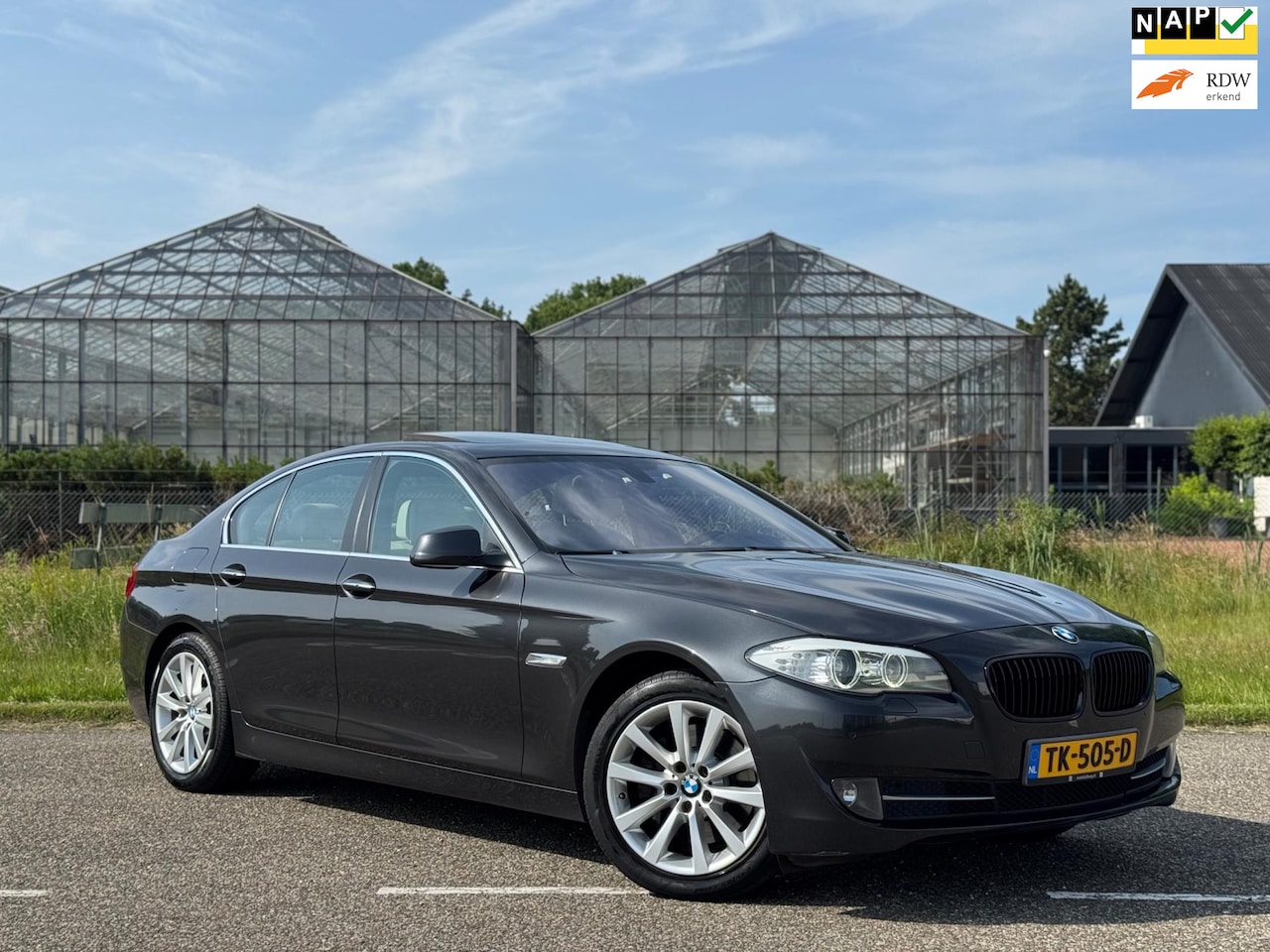 BMW 5-serie - 530i High Executive Navi | Schuifdak | Leder | HUD | Memory | Camera | 6-Cilinder - AutoWereld.nl