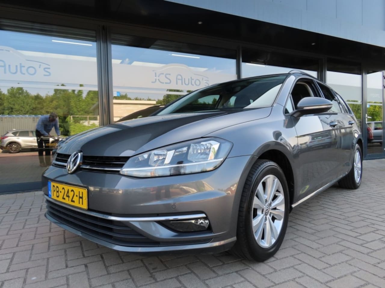 Volkswagen Golf - 1.6 TDI Comfortline Ecc Adaptive Cruise Navi Trekhaak 2017 - AutoWereld.nl