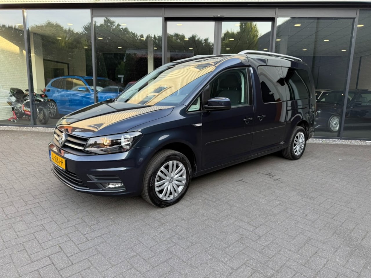 Volkswagen Caddy Maxi - 1.4 TSI Comfortline 7-Pers,Navi,Clima,Cruise,Stoelverw,PDC,Privacy, - AutoWereld.nl