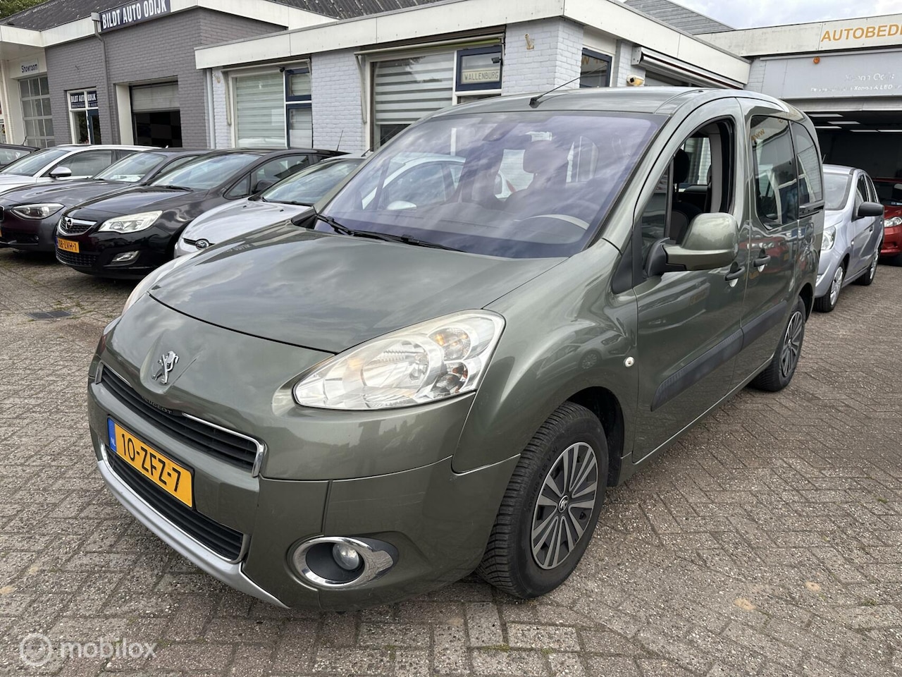 Peugeot Partner Tepee - 1.6 e-HDi Active Invalide aangepast - AutoWereld.nl