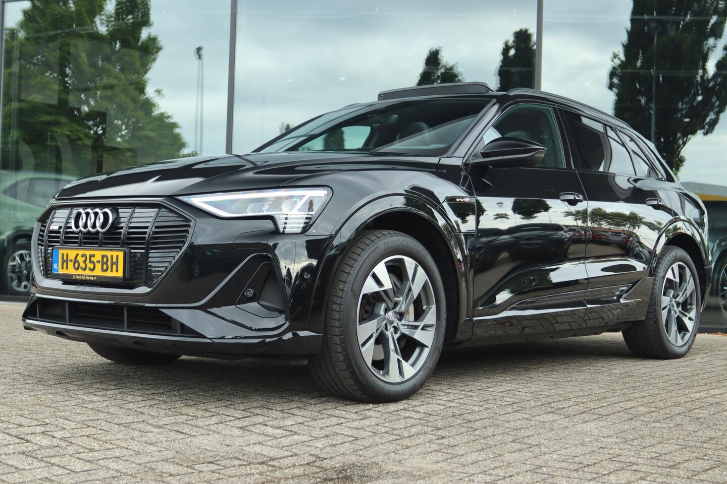 Audi e-tron - 50 QUATTRO S-LINE LAUNCH EDITION BLACK | PANO | ORIG NL | AD. CRUISE | MEMORY | CARPLAY | - AutoWereld.nl