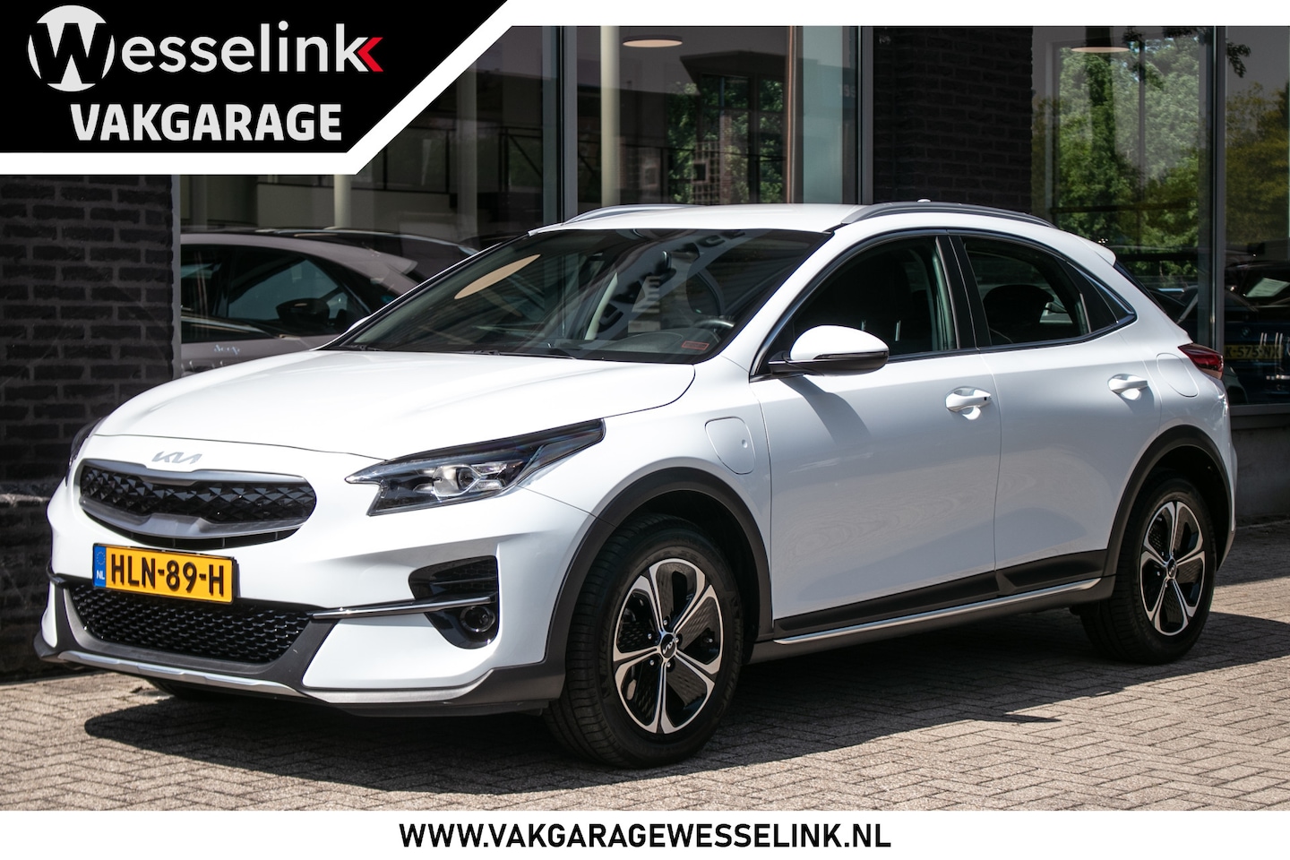 Kia XCeed - 1.6 GDi PHEV DynamicLine - All-in rijklrprs | DAB | Apple cp/Android auto - AutoWereld.nl