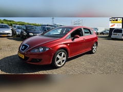 Seat Leon - 2.0 FSI Stylance Airco 5 deurs INRUILKOOPJE