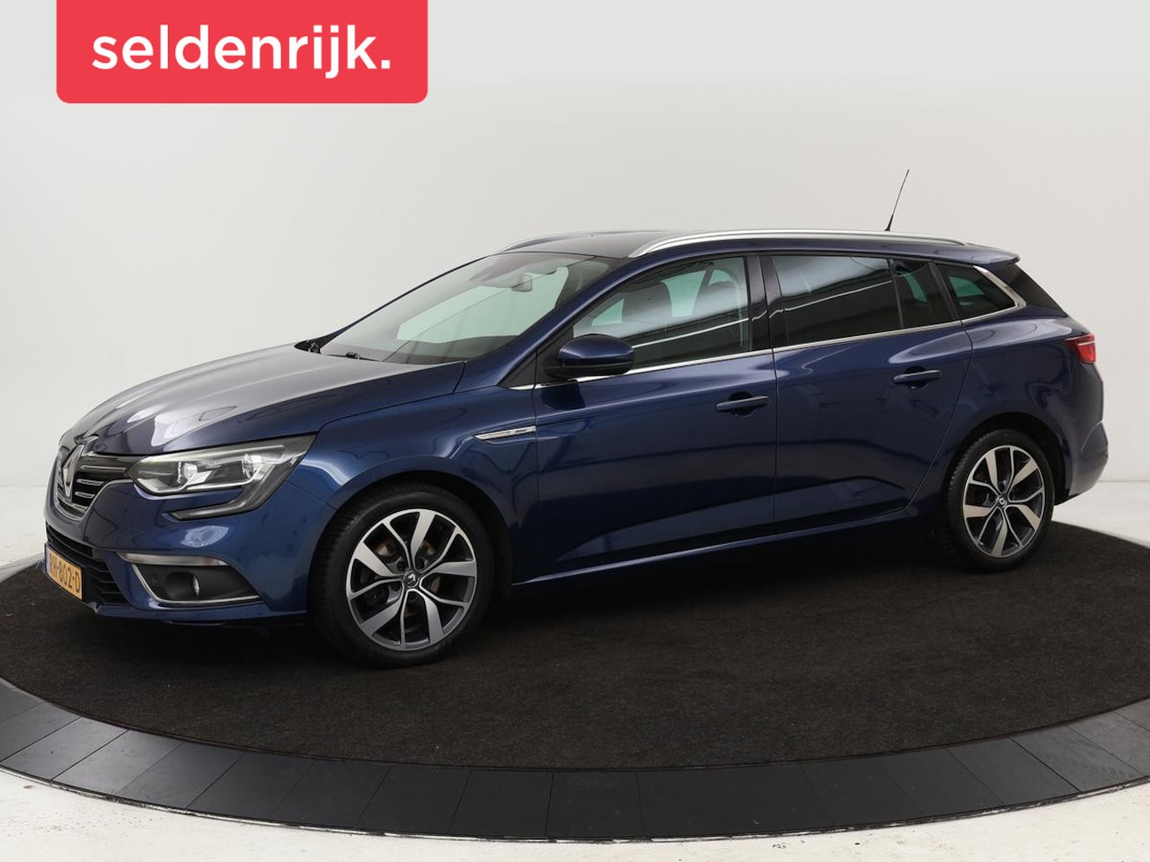 Renault Mégane - 1.2 TCe Bose | Trekhaak | Half leder | Camera | Massage | Navigatie | Climate control | Pa - AutoWereld.nl