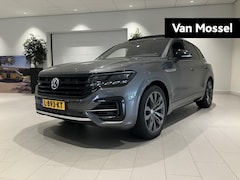 Volkswagen Touareg - 3.0 TDI R-Line 286 PK 4Motion | Luchtvering | Koplampverlichting LED Matrix | Panoramadak