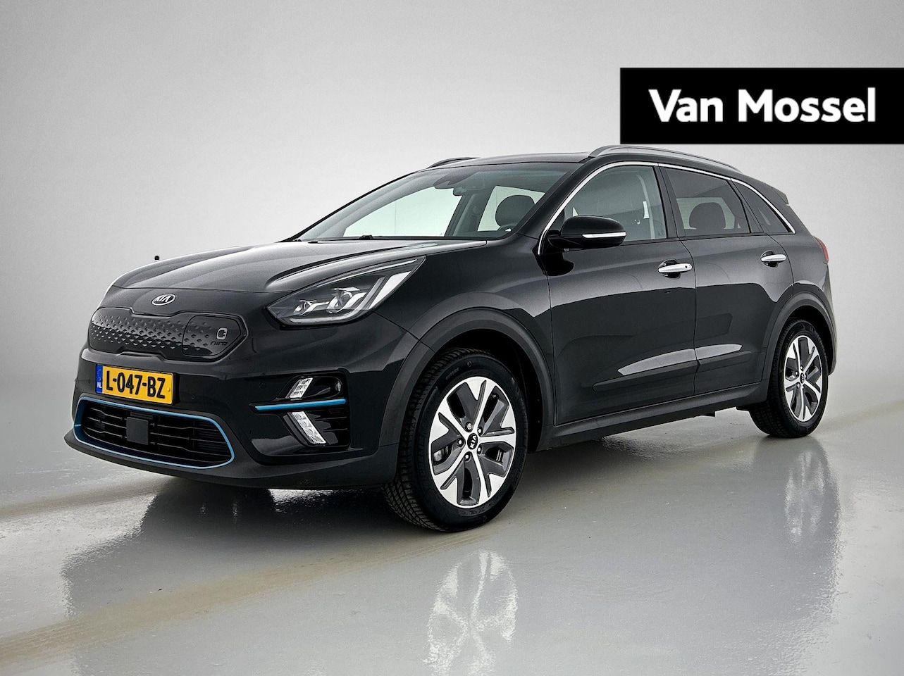 Kia e-Niro - ExecutiveLine 64 kWh | Automaat | Parker sensoren | Leder | Stoel verwarming/koeling | Stu - AutoWereld.nl