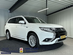 Mitsubishi Outlander - 2.4 PHEV Intense Automaat | Navi | Leder-alcantara bekleding