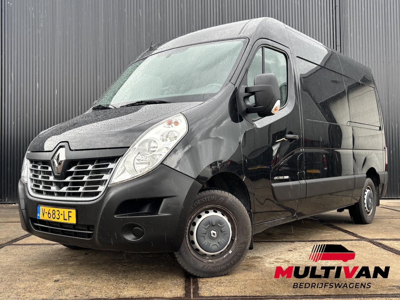 Renault Master - T35 2.3 dCi L2H2 145pk | Navigatie | Camera | Trekhaak | Airco | Cruise control | 12 maand - AutoWereld.nl