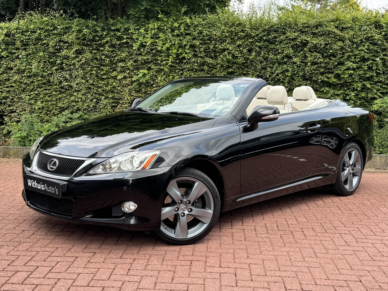 Lexus IS Cabriolet - 250C Luxury DEALER ONDERHOUDEN - AutoWereld.nl