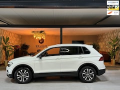 Volkswagen Tiguan - 1.5 TSI ACT IQ DRIVE DSG Garantie Keyless LED Adoptieve Cruise Lane Ass Blindspot Camera C