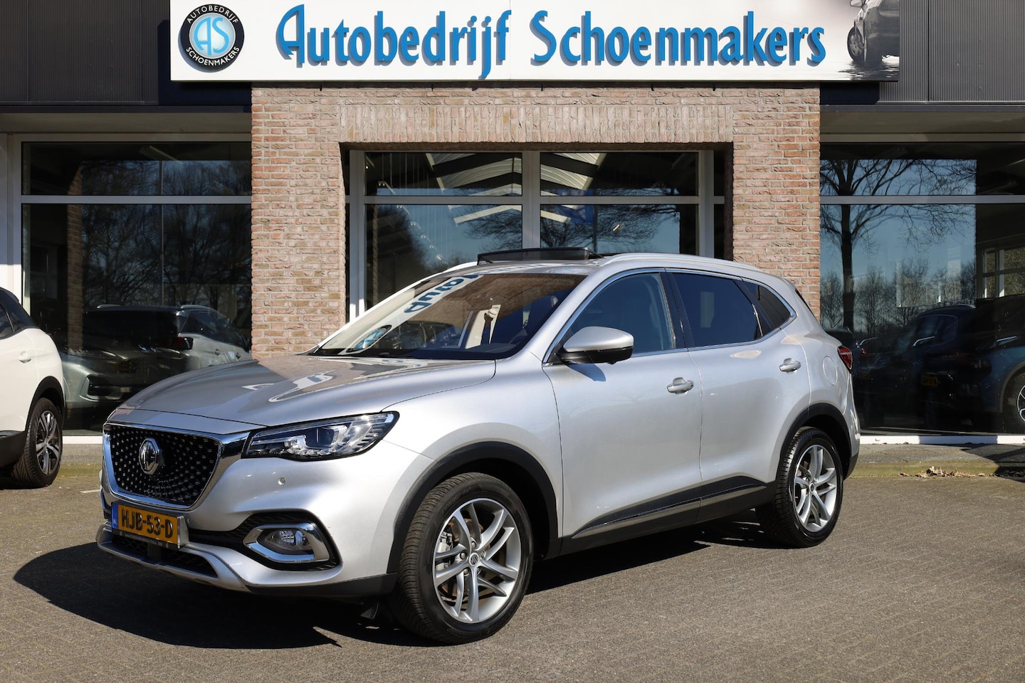 MG EHS - 1.5 TGDI Luxury PANO 360-CAMERA LEER DAB CARPLAY NAVI STOELVERWARMING SFEERVERLICHTING 18" - AutoWereld.nl