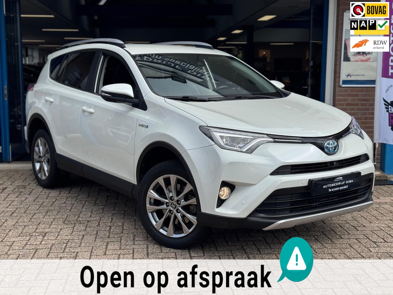 Toyota RAV4 - 2.5 Hybrid Executive Business 2016 AUT NAVI NAP! - AutoWereld.nl
