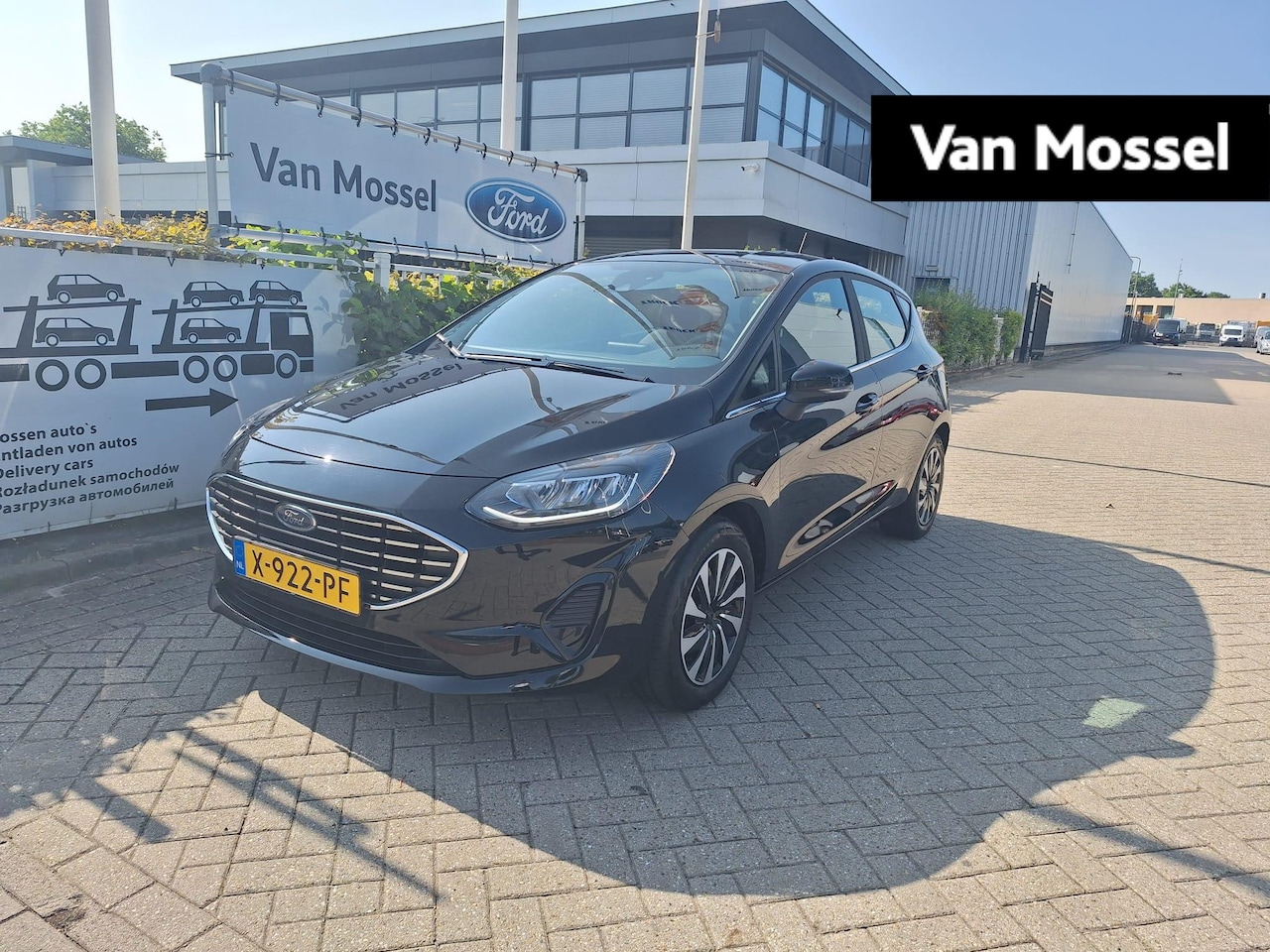 Ford Fiesta - 1.0 EcoBoost Hybrid Titanium | Verwarmbare Voorstoelen/Voorruit/Stuurwiel | Parkeersensore - AutoWereld.nl