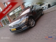 Volkswagen Passat Variant - 1.4 TSI ACT R-Line Virtual Pano Carplay Automaat