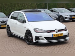 Volkswagen Golf - 2.0 TSI GTI TCR / Akrapovic / Panoramadak / Camera / 19'' / Leder / Navigatie / Keyless /