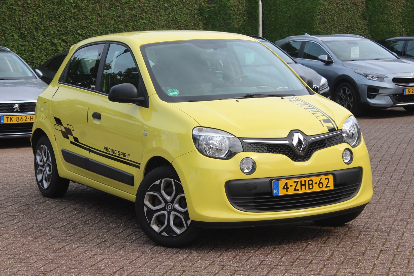 Renault Twingo - 1.0 SCe Authentique / Trekhaak / Radio / Airco / Stuurbekrachtiging / Nette auto! - AutoWereld.nl