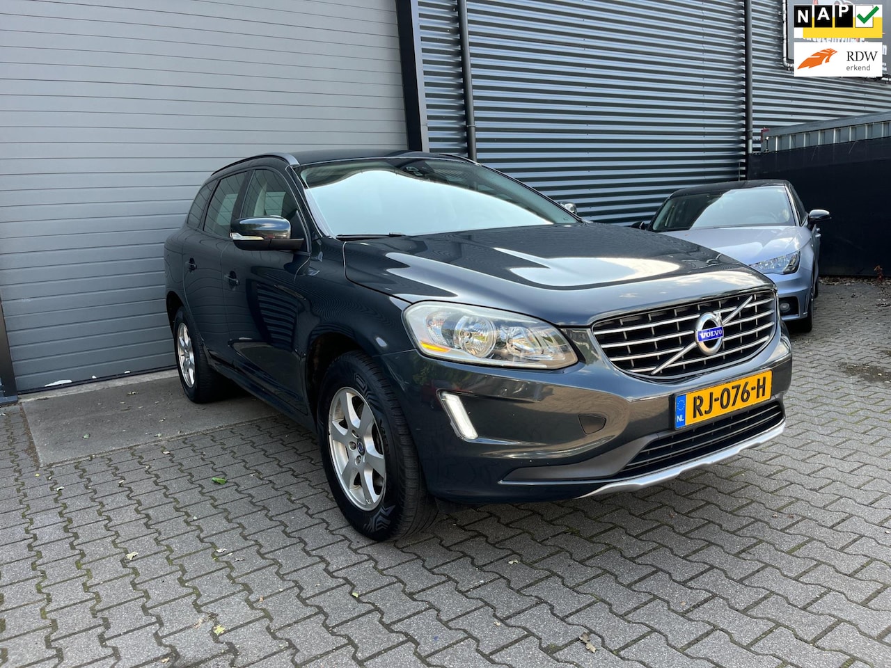 Volvo XC60 - 2.0 D3 FWD Momentum TREKHAAK - AutoWereld.nl