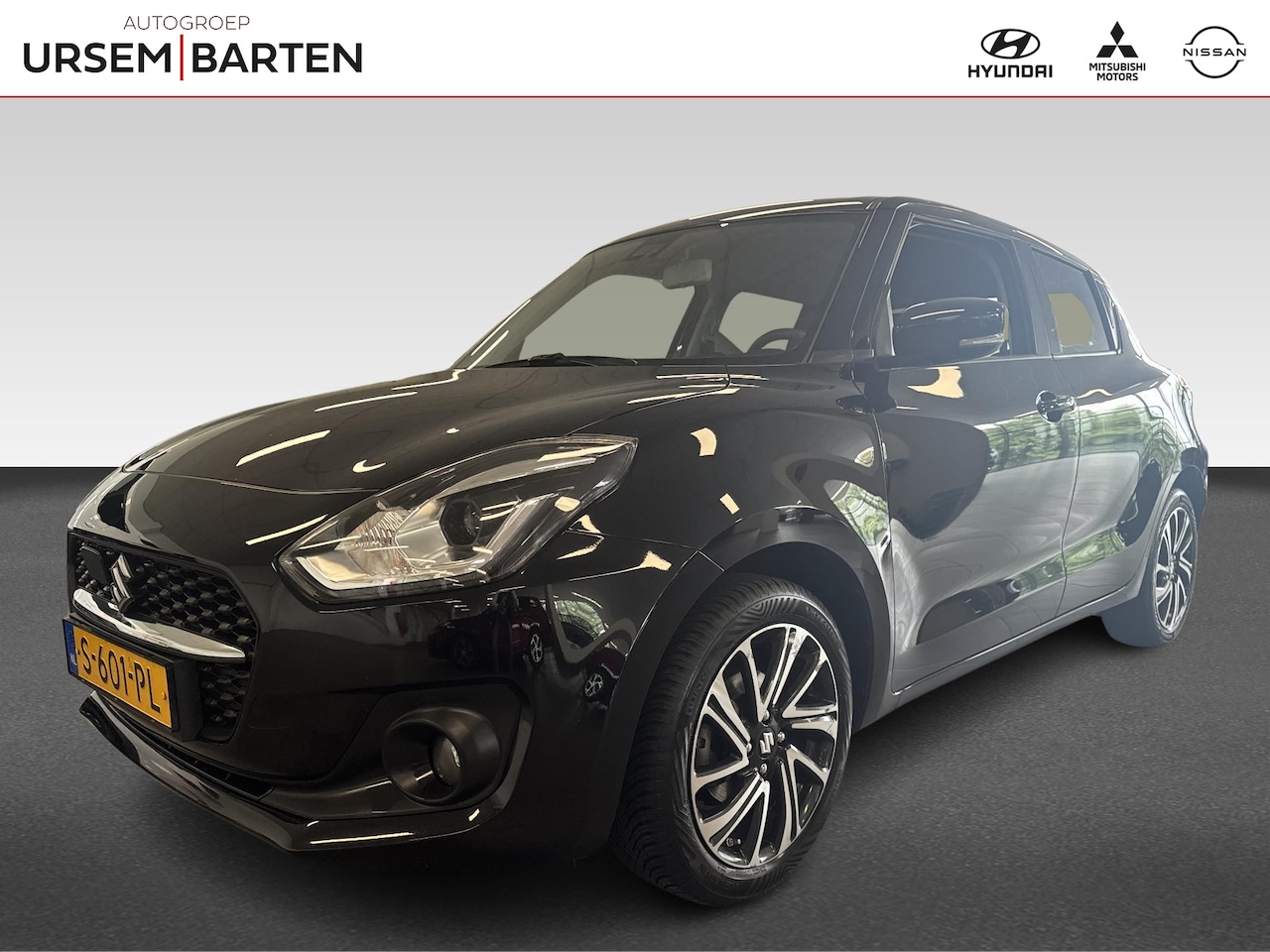 Suzuki Swift - 1.2 Style Smart Hybrid  navigatie | stoelverwarming | blind-spot | LED | adaptive cuise | - AutoWereld.nl
