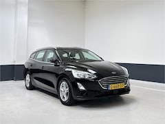 Ford Focus Wagon - 1.0 EcoBoost Titanium Business |Navi | Carplay| Stoel Verw.| Stuur verw |