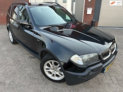 BMW X3 - 2.5i Executive / Navi / Camera / PDC / Carplay / Clima / AUT