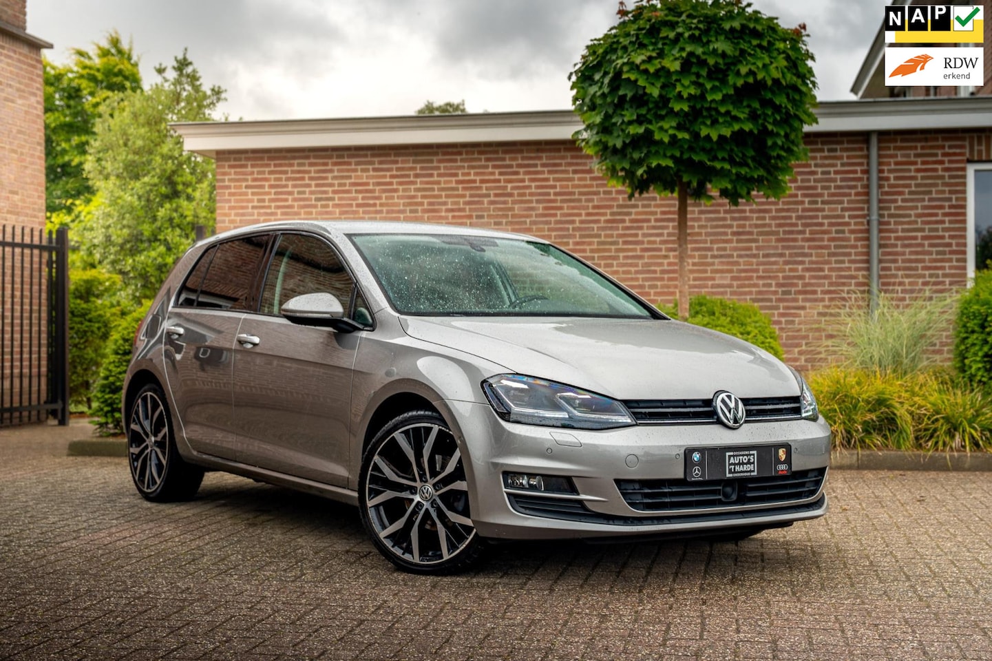 Volkswagen Golf - 1.4 TSI ACT Highline LED Adept. cruise - AutoWereld.nl