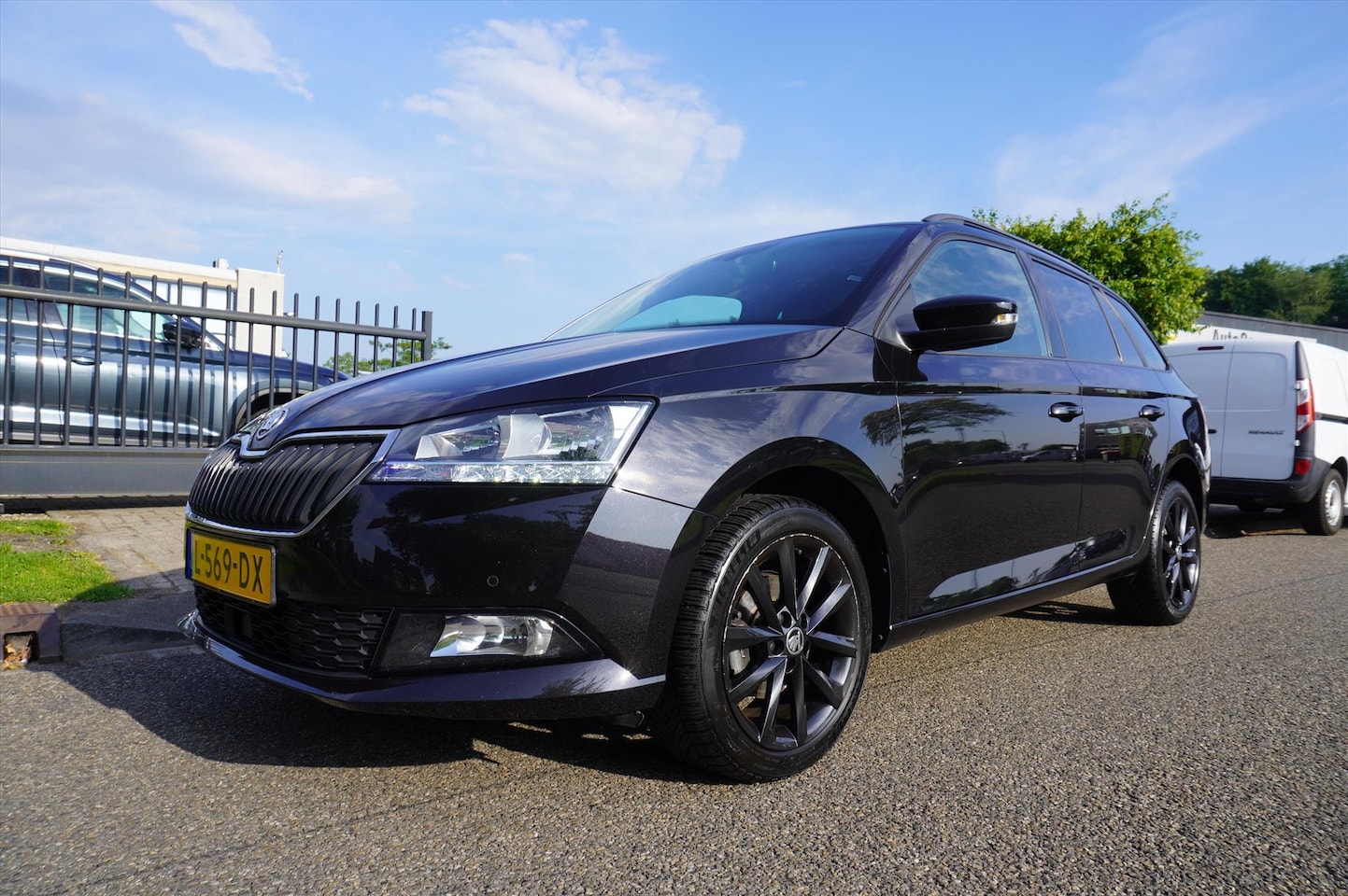 Skoda Fabia Combi - 1.0 TSI Greentech 95pk Business Edition Trekhaak Apple Carplay - AutoWereld.nl